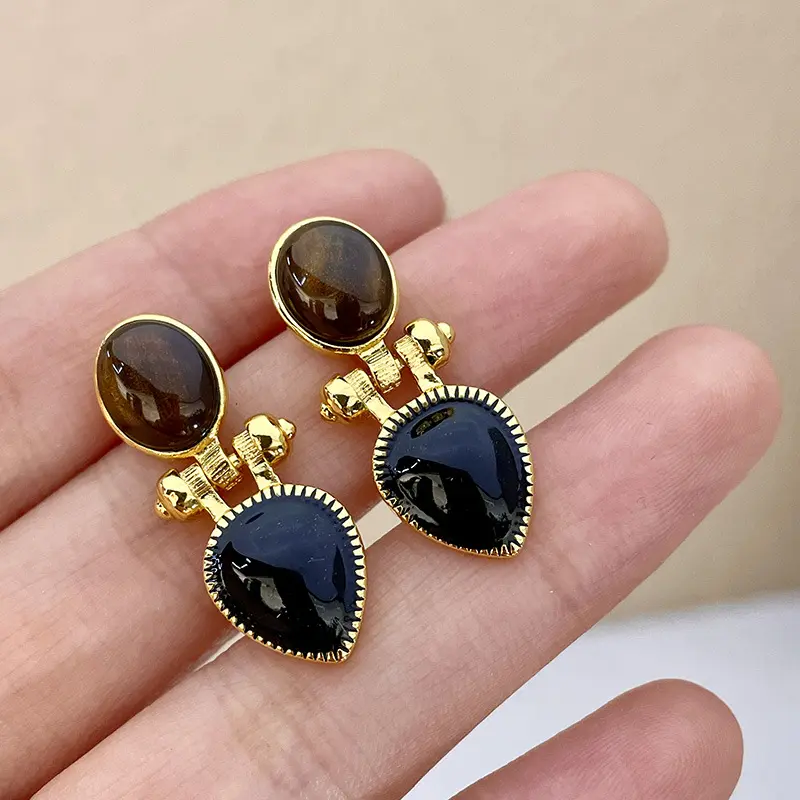 DUYIZHAO Vintage High Sense Amber Water Drop Earrings Retro Court Style Fashion Jewelry Earrings For Women Gift Party Wholesale