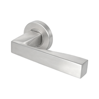 Poignée de porte plate minimaliste et sobre pour appartement, idéale pour la construction et la rénovation