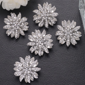 Design criativo de Duplo Floral Metal Botão Camisola Casaco De Pele Decoração Mão Costurado Sapato e Chapéu Fivela DIY Acessórios - Product Image 5