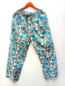 ชุดลำลอง2ชิ้นสำหรับผู้หญิงชุดนอนแขนยาวผ้าคอตตอนออร์แกนิกพิมพ์ลายดอกไม้เป็นมิตรกับสิ่งแวดล้อมสไตล์เซ็กซี่เนื้อนุ่ม - Product Image 4