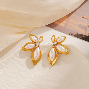 <b>Stud</b> <b>Earrings</b> Flower Shape Imitation Pearl 18k Gold Plated Stainless Steel Everyday Wear - Product Image 4