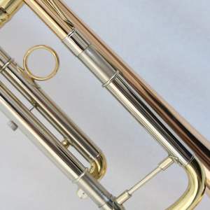 Trompeta Profesional <span class=keywords><strong>de</strong></span> Latón Dorado, Pistón <span class=keywords><strong>de</strong></span> una Pieza, Instrumento Musical <span class=keywords><strong>de</strong></span> Latón - Product Image 3
