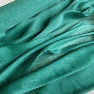 ผ้าไหมผสมลินินสีพื้นเรียบ คุณภาพดี ซักได้ ขายส่งจำนวนมาก เหมาะสำหรับตัดเย็บชุดฤดูร้อนที่ระบายอากาศได้ดี - Product Image 6