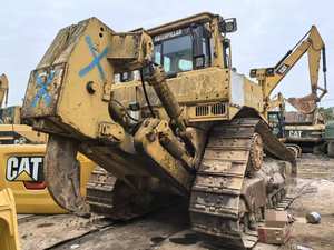 Bulldozer sur chenilles Caterpillar CAT D8R d'occasion, en excellent état et performant, disponible en stock. - Product Image 5