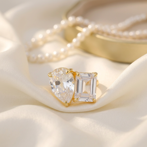 Bague de fiançailles unisexe en or jaune 925 et argent, sertie d'un diamant de laboratoire VVS taille émeraude de 5,7 carats, personnalisée par Jenime - Product Image 3