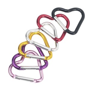 Mini mousqueton en aluminium en forme de cœur 45*45*42mm, prix usine bas, crochet à ressort en forme de cœur, écologique, couleur personnalisable, pour désherbage - Product Image 3