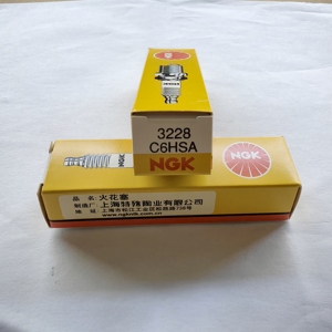 หัวเทียนแท้ Original Autoparts ยี่ห้อ Ngk รุ่น 3228 C6HSA สำหรับ<span class=keywords><strong>รถ</strong></span>มอเตอร์ไซค์ <span class=keywords><strong>Suzuki</strong></span> Birdie (FB80) 80CC, Gag 50 / Birdie FB50 <span class=keywords><strong>50CC</strong></span> - Product Image 1