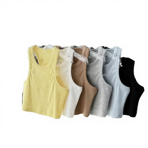 Débardeur de sport respirant à maintien élevé pour femme, motif écossais, style décontracté polyvalent, col en V, avec logo frontal, amincissant et sculptant - Product Image 4