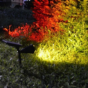Luces Solares 2 en 1 Impermeables para Exteriores, Jardín, Patio, Camino, 7 Colores RGB Cambiantes, Focos Solares para Paisajismo - Product Image 4
