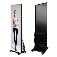 Ingrosso nuovo P2 Pixel Pitch per interni digitale LED Poster Screen Freestanding Banner display a LED con ruote uso ascensore