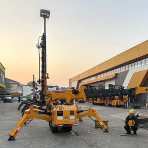 Grúa Tonlita con Certificación CE, EPA y EURO 5, de 1.2, 1.5, 2, 3, 4, 5, 8, 10, 12, 14 y 16 Toneladas, Grúa Araña Telescópica sobre Orugas con Control Remoto Hidráulico - Product Image 4