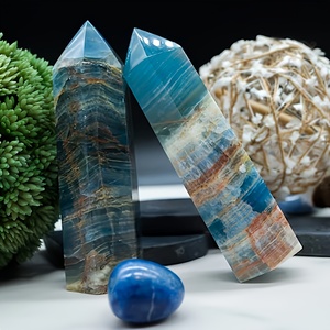 Tour de cristal en pierre d'onyx bleue naturelle polie de style bohème en gros pour une décoration intérieure unique et des cadeaux de vacances - Product Image 2