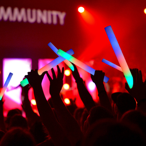 Werbeartikel mit Individuellem LOGO 48 cm Blinkender LED-Schaumstoff-Leuchtstab zum Anfeuern für Party, Hochzeit, Konzert, Jubelstäbe - Product Image 4