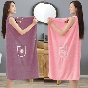 Accappatoio in Velluto Corallo Fantasia, Morbido e Assorbente, Vestaglia da Bagno Indossabile per la Casa, Taglie Forti, Asciugamano da Bagno Spesso - Product Image 3