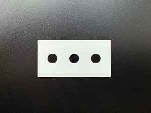 Оптовая цена: Керамические лезвия для бритвы из циркония с тремя отверстиями, 43*22*0.2 мм - Product Image 3