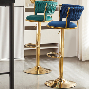 Silla de Bar Nórdica Alta para Mostrador Muebles de Metal Dorado con Respaldo de Terciopelo Silla de Cocina de Lujo en Cuero Moderno Taburete Alto para Mesa de Bar - Product Image 5