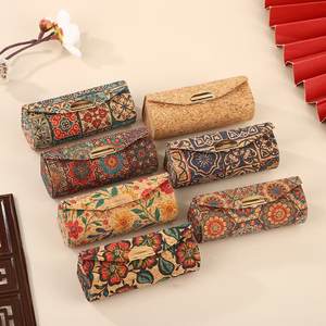 Nouvelle boîte à rouge à lèvres de style chinois rétro, coffret cadeau au design simple et haut de gamme, boîte de rangement pliable rouge style campagnard - Product Image 2