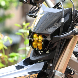 Kit de Faros Delanteros Halógenos HEXO Estilo Baja de 4 Lentes para Motocicletas Eléctricas <span class=keywords><strong>Sur</strong></span>-<span class=keywords><strong>Ron</strong></span>/Surron/Talaria Segway <span class=keywords><strong>Light</strong></span> <span class=keywords><strong>Bee</strong></span> <span class=keywords><strong>X</strong></span> - Nuevas Luces de 40W - Product Image 6