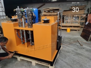 Vehicle <b>Mounted</b> Cold <b>Spray</b> Road Marking Machine, Driving Thermoplastic Line Marker for Parking Lot Construction - Product Image 3