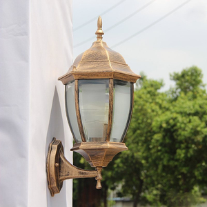 Lampes murales extérieures de style rétro européen-américain, étanches, en aluminium moulé sous pression, source de lumière LED pour l'extérieur des villas - Product Image 3