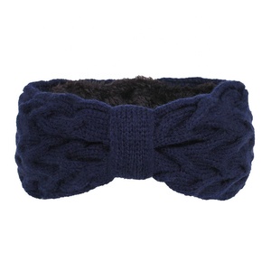 Turban en velours pour femmes <span class=keywords><strong>avec</strong></span> perles Bandana d'hiver à tricoter <span class=keywords><strong>bandeau</strong></span> Spa en gros disponible à la vente - Product Image 4