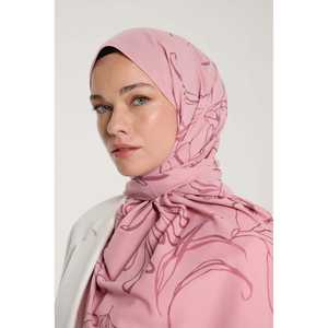 Pañuelo de Satén Rosa con Diseño de Hojas de Lujo, Satén y Poliéster de Diseño Personalizado, Estilo Largo para Primavera y Verano - Product Image 1