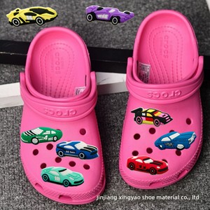 Accessoires pour chaussures à trous transfrontaliers : Boucle décorative en PVC souple, amovible, DIY, motif fleur, écologique et imperméable - Product Image 3