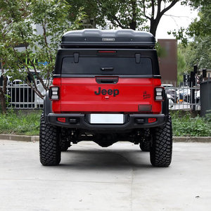 Jeep Gladiator 2024 <span class=keywords><strong>d</strong></span>'<span class=keywords><strong>occasion</strong></span>, haute performance, moteur turbo tout-terrain, conduite à gauche, 4x4, pick-up, sièges en cuir rouge foncé, pneus R17 - Product Image 6