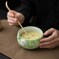 Ensemble de thé matcha japonais à la fleur de cerisier, comprenant un Chawan en céramique, un fouet en bambou (Chasen), une cuillère (Chashaku), un repose-fouet et un support pour fouet, ensemble zen pour matcha