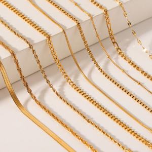 Bracelets empilables en acier inoxydable plaqué or, hypoallergéniques, étanches, personnalisables, résistants au ternissement, style mode et épais - Product Image 5