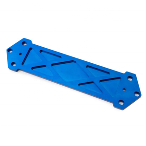 บริการเครื่องจักรซีเอ็นซีความแม่นยำสูง ผลิตแผ่นฐานรองท้ายรถอะลูมิเนียมแบบกำหนดเองสำหรับรถแข่งดราก - Product Image 4