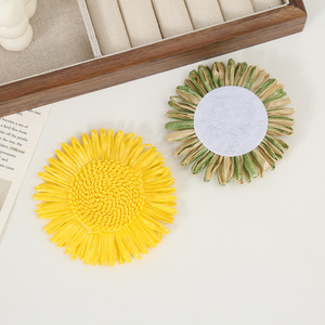Accessoires de décoration DIY pour sacs de vêtements, fleurs de chapeau tournesol, boucles de serviette, anneaux de serviette en papier, bijoux faits <span class=keywords><strong>main</strong></span> en stock - Product Image 2