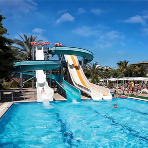 מגלשות בריכה פופולריות למלונות, קומבו של פארק מים, משחקי ספורט, מגלשות בריכה בהתאמה אישית מפיברגלס לכל הגילאים - Product Image 1