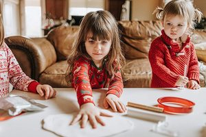 ชุดอุปกรณ์พิมพ์มือพิมพ์เท้าเด็ก ดินเหนียวสำหรับทำของที่ระลึก พร้อมสลักชื่อ ของขวัญสำหรับเด็กแรกเกิด - Product Image 6