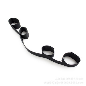 Vente directe d'usine de sangles de bondage érotiques et sexy pour le lifting des fesses, pour fixer et lier les mains, les pieds, destinées aux couples, hommes et femmes. - Product Image 4