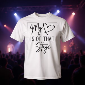 T-shirt My Heart Is On That Stage blanc unisexe pour adulte, col rond, manches courtes, impression numérique - Product Image 3