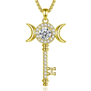 Collar de Joyería Oculta con Colgante de Llave de Hécate Chapado en Oro de 18K y Cobre, con Moissanita de 2CT y Circonita Blanca, Triple Luna, para Mujer, Venta al por Mayor - Product Image 1