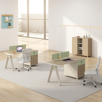 Poste de travail individuel moderne à pied en A avec armoire latérale de rangement en panneau de classe E1, écran de confidentialité vert, finition importée, bureau pour personnel durable