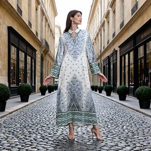 Abaya de luxe personnalisée en polyester avec strass thermocollants pour les fêtes et les soirées, robe pour femmes musulmanes - Product Image 4