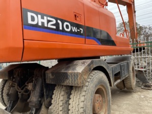 Excavatrice d'occasion à faible consommation de carburant DOOSAN DH210W-7 21 tonnes, pelle hydraulique sur chenilles d'occasion DH150W-7 de haute qualité - Product Image 6