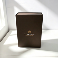 Boîte à vin rigide personnalisée en forme de livre marron avec logo en feuille d'or, pelliculage mat résistant aux rayures pour une ou plusieurs bouteilles