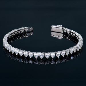 Bracelet Chaîne Tennis en Argent Sterling S925 Plaqué Rhodium 4mm Personnalisé pour Femme, Sertissage Cœur Griffe Tendance avec Moissanite – Vente en Gros - Product Image 1