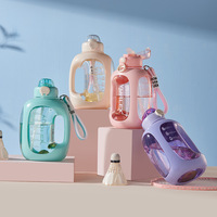 Bouteille d'eau de sport portable grande capacité en promotion – Qualité supérieure, personnalisable, graduée, écologique, avec paille