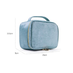 Pochette de voyage en velours pour maquillage, grande trousse à cosmétiques avec emplacements pour pinceaux, organiseur de rangement en velours doux pour femmes - Product Image 2