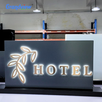 Lettres lumineuses LED moulées en acrylique pour la décoration personnalisée des magasins de détail en extérieur, CRI 90 élevé, lumière stable, fabricant de Guangzhou