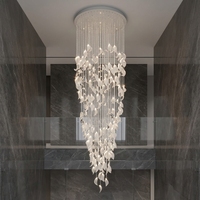 Lustre cascade vertical ANNO personnalisé en forme de feuille, luminaire suspendu pour hall d'hôtel de luxe et escalier de villa