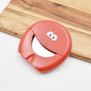 Outils de pâtisserie personnalisés Trancheuse à <span class=keywords><strong>pizza</strong></span> <span class=keywords><strong>Roulette</strong></span> à <span class=keywords><strong>pizza</strong></span> en acier inoxydable avec couvercle de protection - Product Image 6