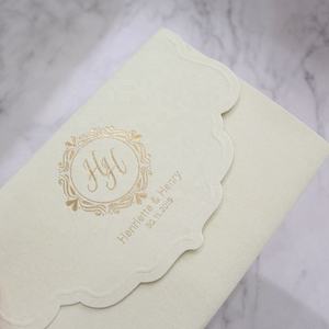 Veste personnalisée en velours à trois poches pliantes en feuille d'or pour cartes d'invitation de mariage <span class=keywords><strong>Champagne</strong></span> Beige - Product Image 4