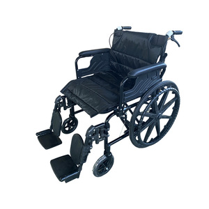 Fauteuil roulant intégré élargi avec siège souple de 24 pouces, pliable et portable pour les personnes âgées - Product Image 4