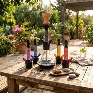 Moderno Set de Hookah de Cristal con Base de Madera, Vástago de Metal Negro y Kit de Tubos Multicolor para Salón y Uso Doméstico - Product Image 6